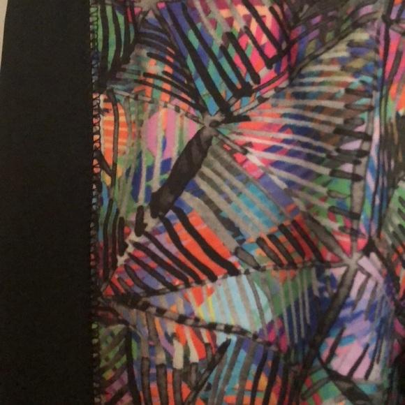 Fun, colorful leggings🌈 - Picture 5 of 5